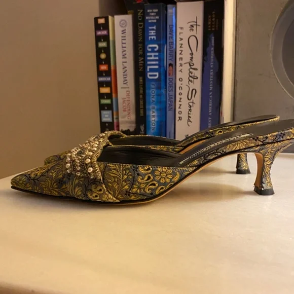 Manolo Blahnik Kitten Heel Slides - Picture 4 of 5